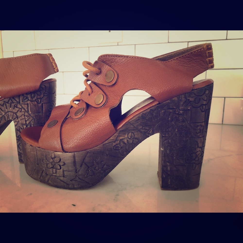 Free People Clogs